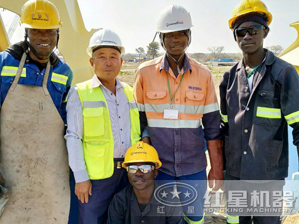 紅星機器技術人員現(xiàn)場指導 紅星機器技術人員現(xiàn)場指導