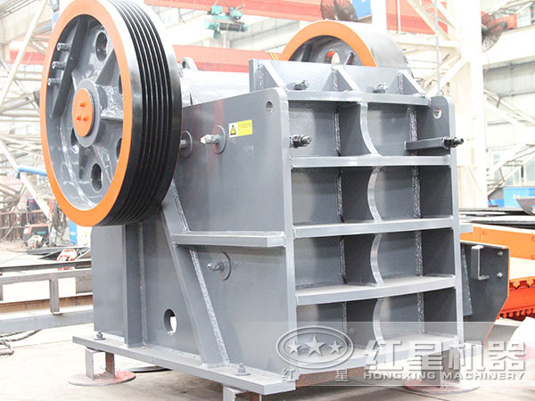德版顎式破碎機(jī) 德版顎式破碎機(jī)