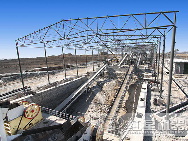 顎式碎石機作為頭破設(shè)備現(xiàn)場作業(yè) 顎式碎石機作為頭破設(shè)備現(xiàn)場作業(yè)