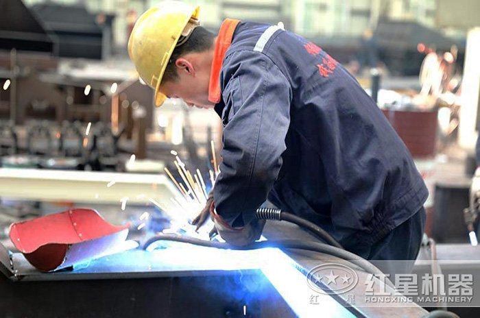 紅星機(jī)器專(zhuān)業(yè)的洗砂機(jī)生產(chǎn)廠家 紅星機(jī)器專(zhuān)業(yè)的洗砂機(jī)生產(chǎn)廠家