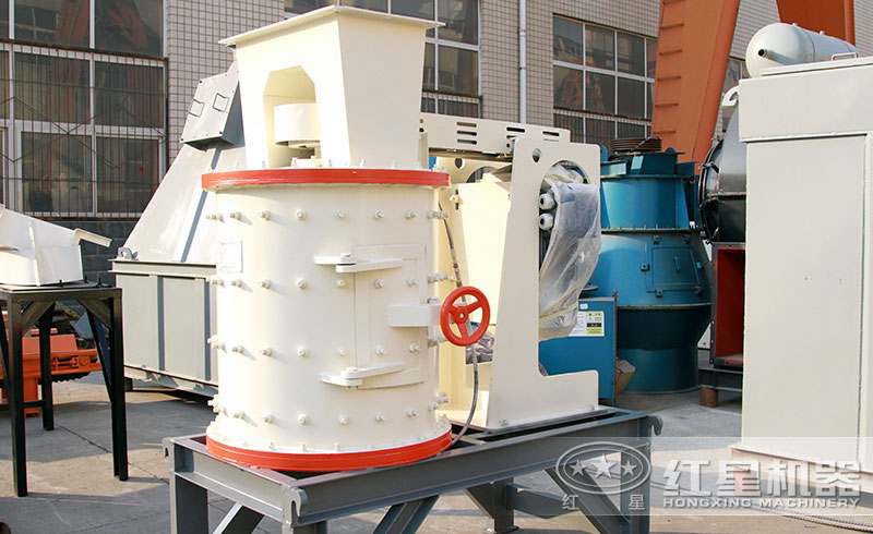 復(fù)合式破碎機(jī)設(shè)備展示 復(fù)合式破碎機(jī)設(shè)備展示