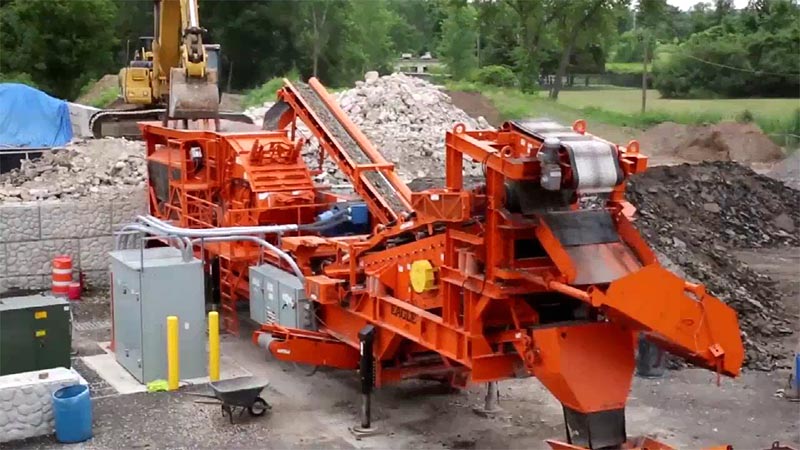 建筑垃圾碎石處置現(xiàn)場(chǎng) 建筑垃圾碎石處置現(xiàn)場(chǎng)